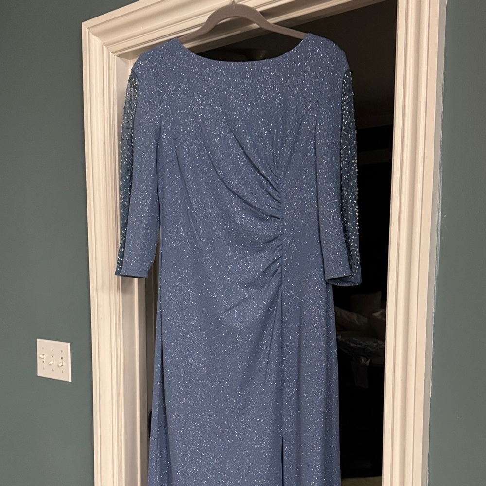 Elegant SLNY Blue Glitter Evening Dress size 12p